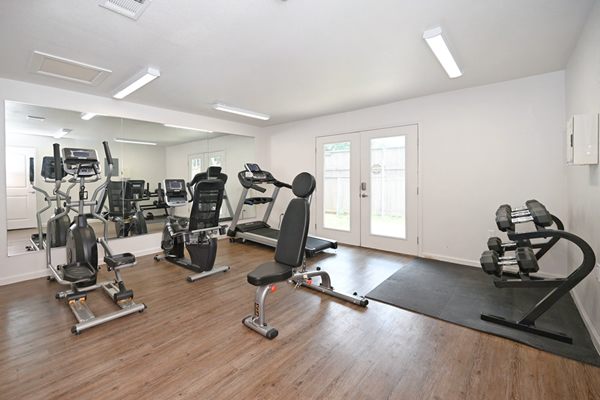 Features & Amenities